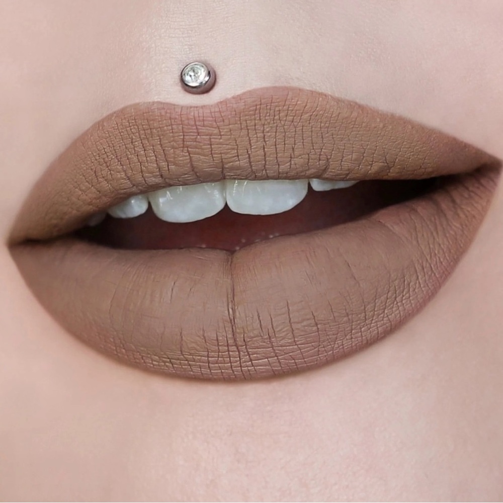 Jeffree Star ⭐️ Baby Daddy Velour Lipstick